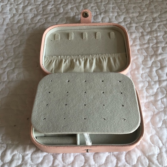 Jewelry Travel Case! - Picture 4 of 4